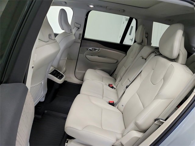 Used 2024 Volvo XC90 B5 Plus image 31