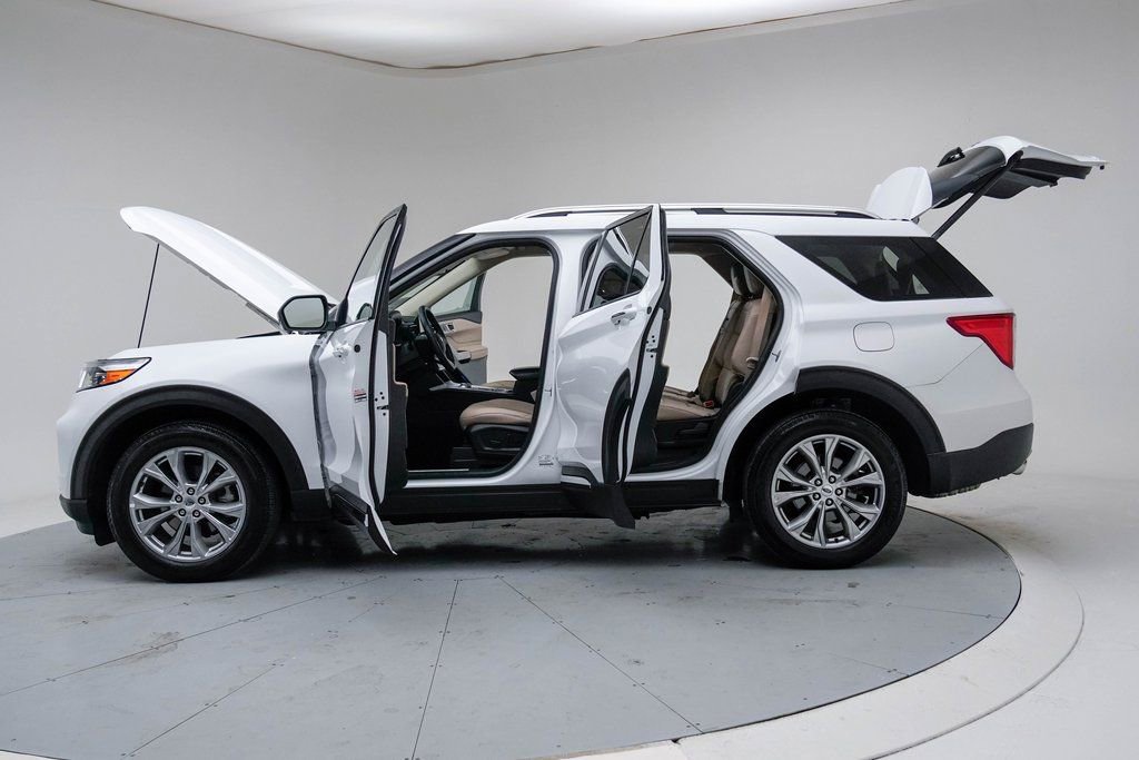Used 2023 Ford Explorer Limited AWD/4WD image 18