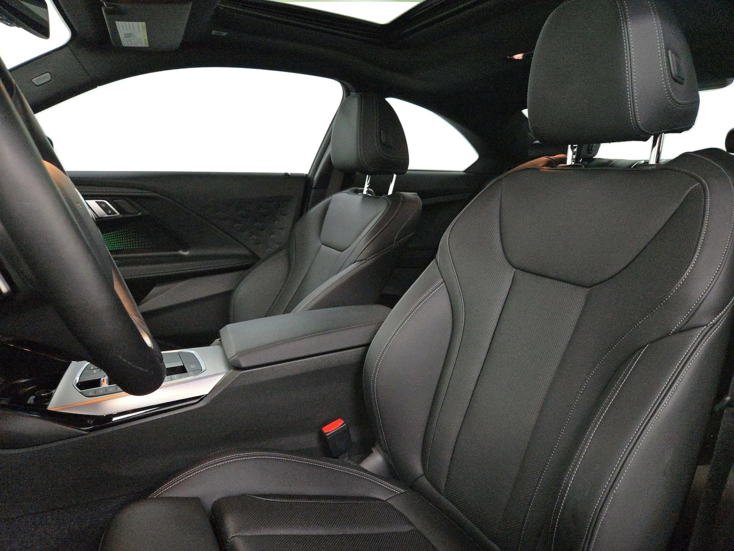 Used 2023 BMW 230i xDrive Coupe w/ Premium Package image 19