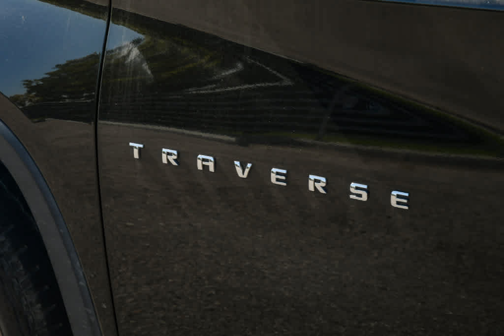 Used 2019 Chevrolet Traverse LT FWD image 6