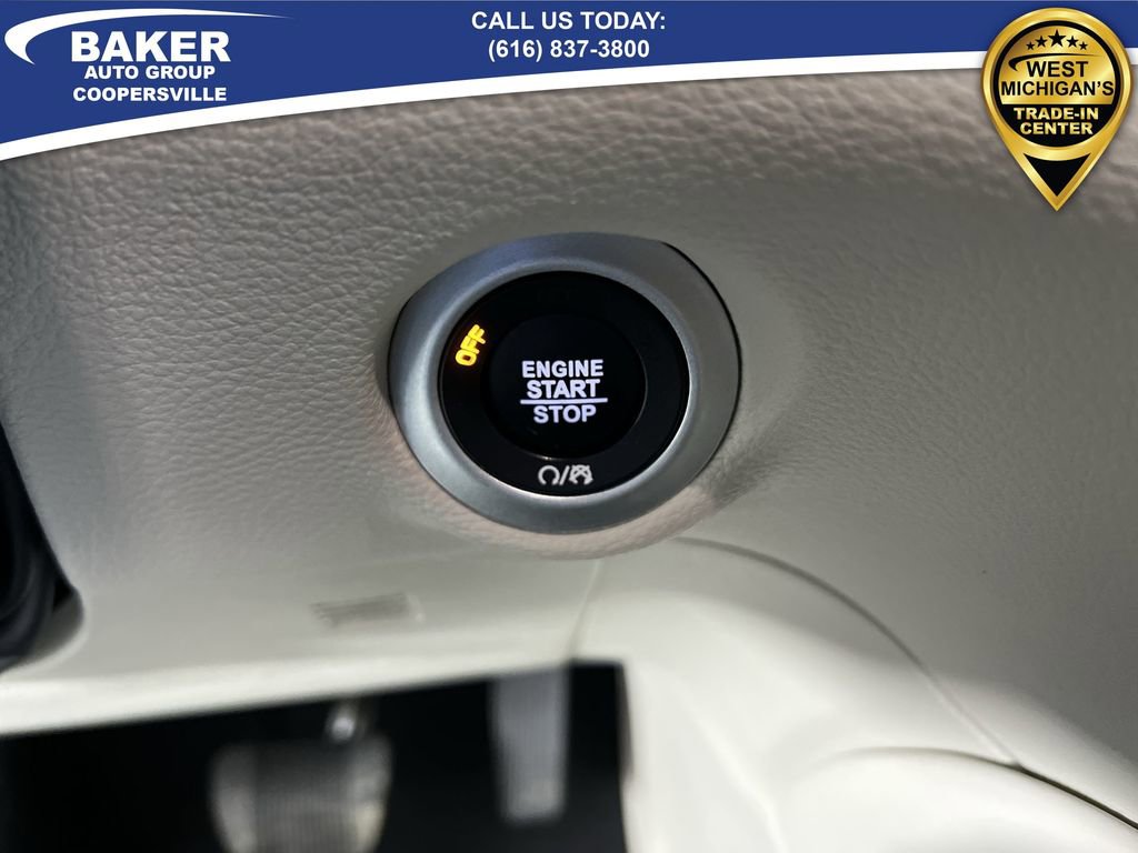 Used 2024 Chrysler Pacifica Limited image 18