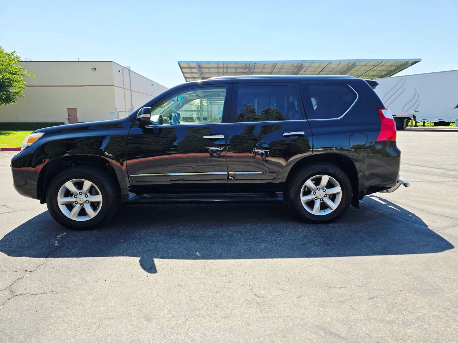 Used 2011 Lexus GX 460 Premium AWD/4WD image 5