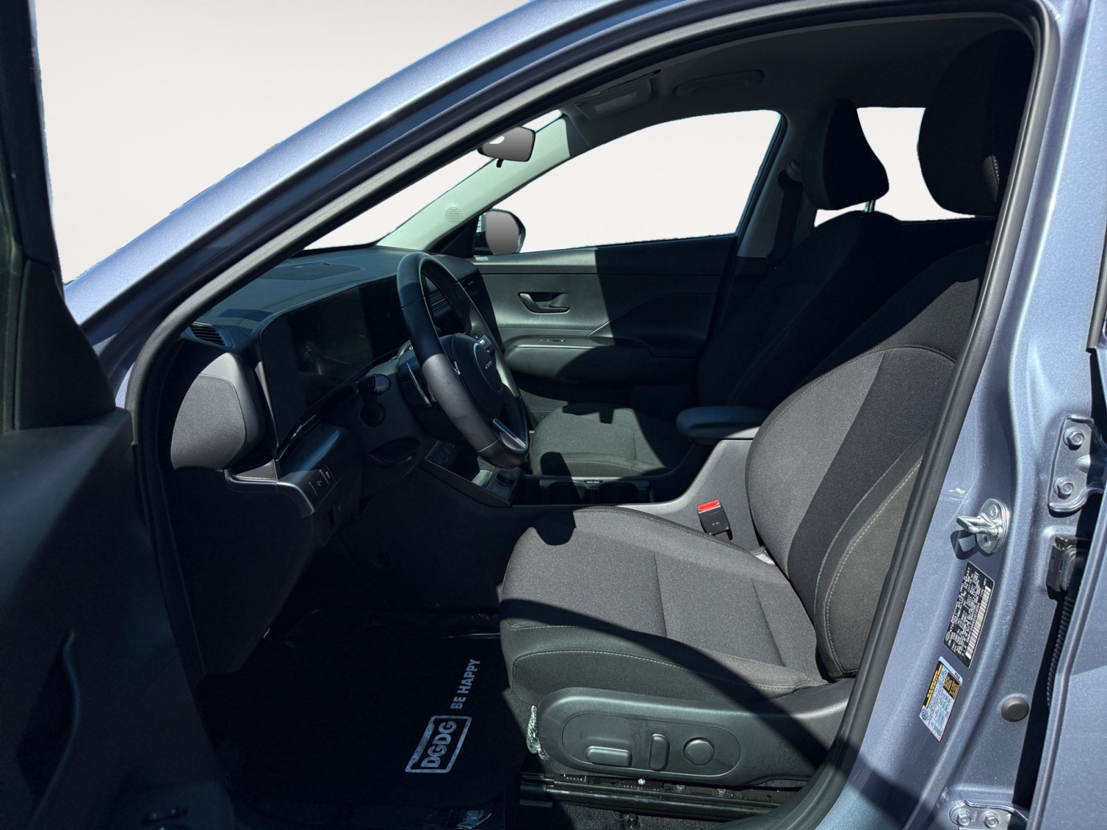 Certified 2025 Hyundai Kona SEL FWD image 10