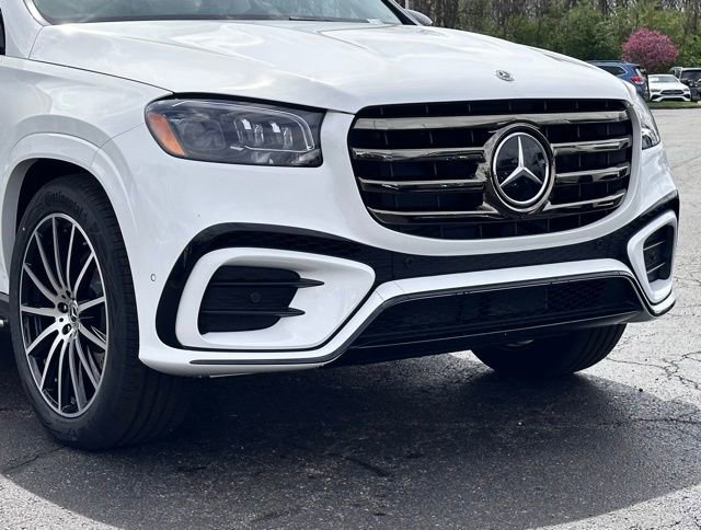 New 2026 Mercedes-Benz GLS 580 4MATIC image 2