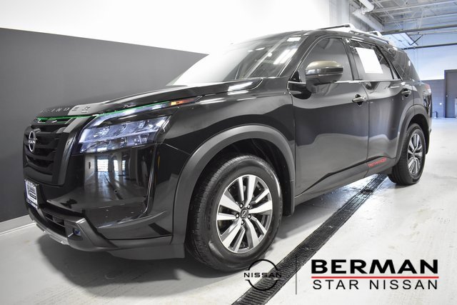 Used 2022 Nissan Pathfinder SL w/ Lighting Package (N92)
