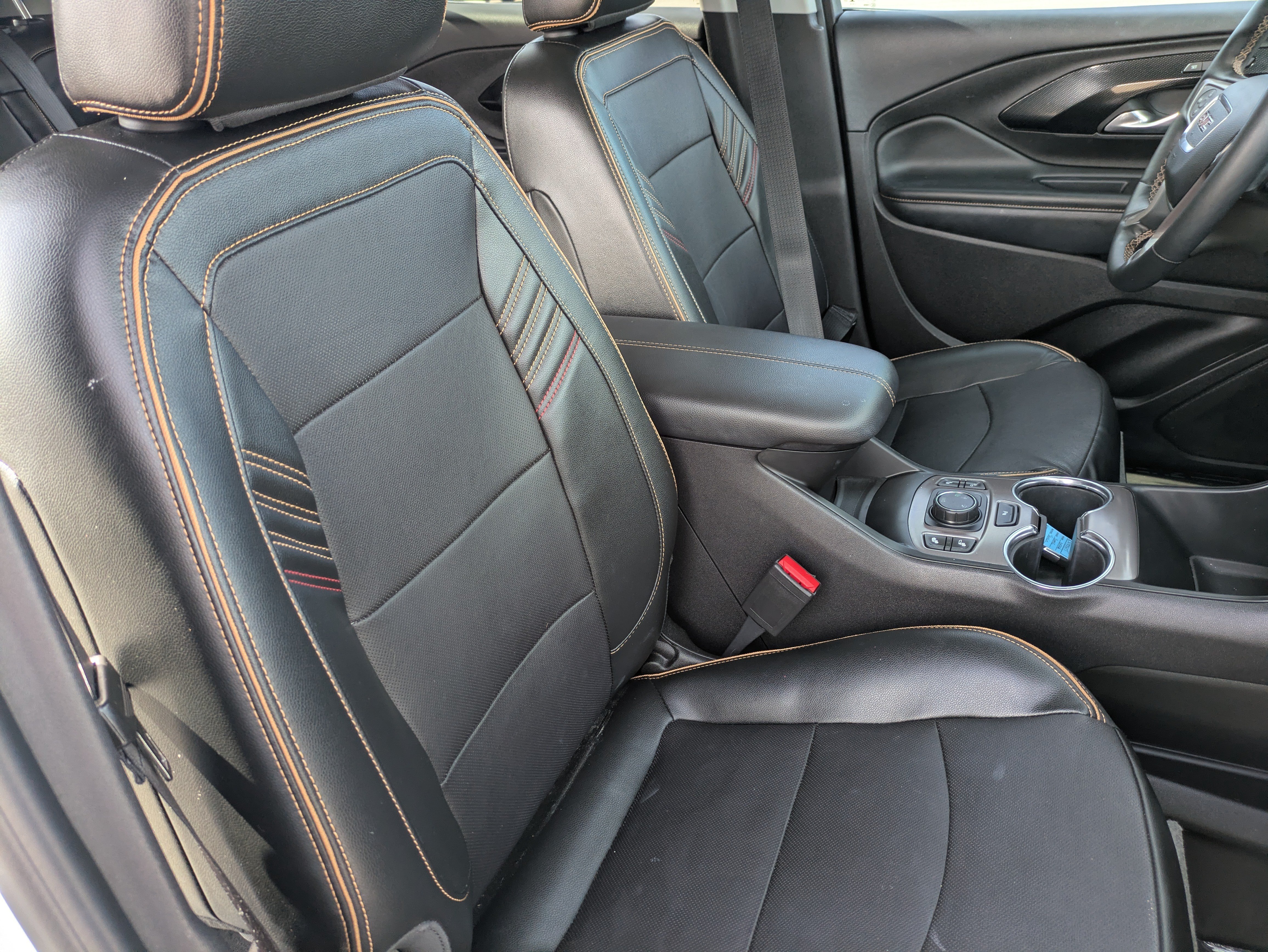 Used 2024 GMC Terrain AT4 w/ Tech Package AWD/4WD image 11