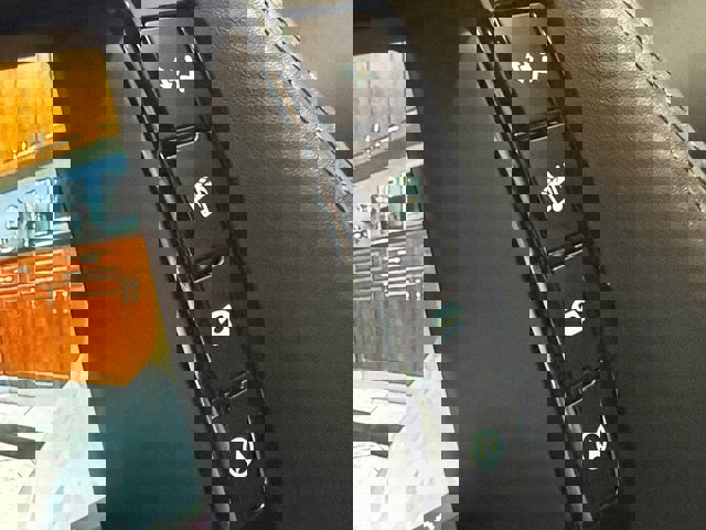 Used 2018 Jaguar F-TYPE R-Dynamic image 23