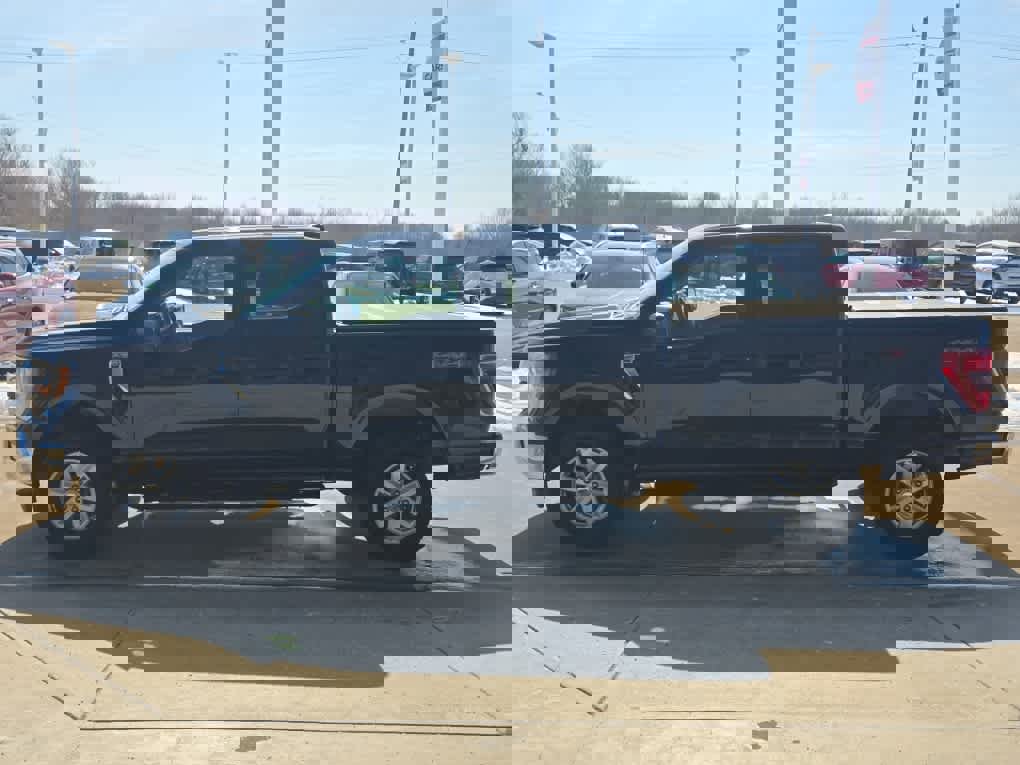 Used 2022 Ford F150 XLT w/ Equipment Group 301A Mid image 5