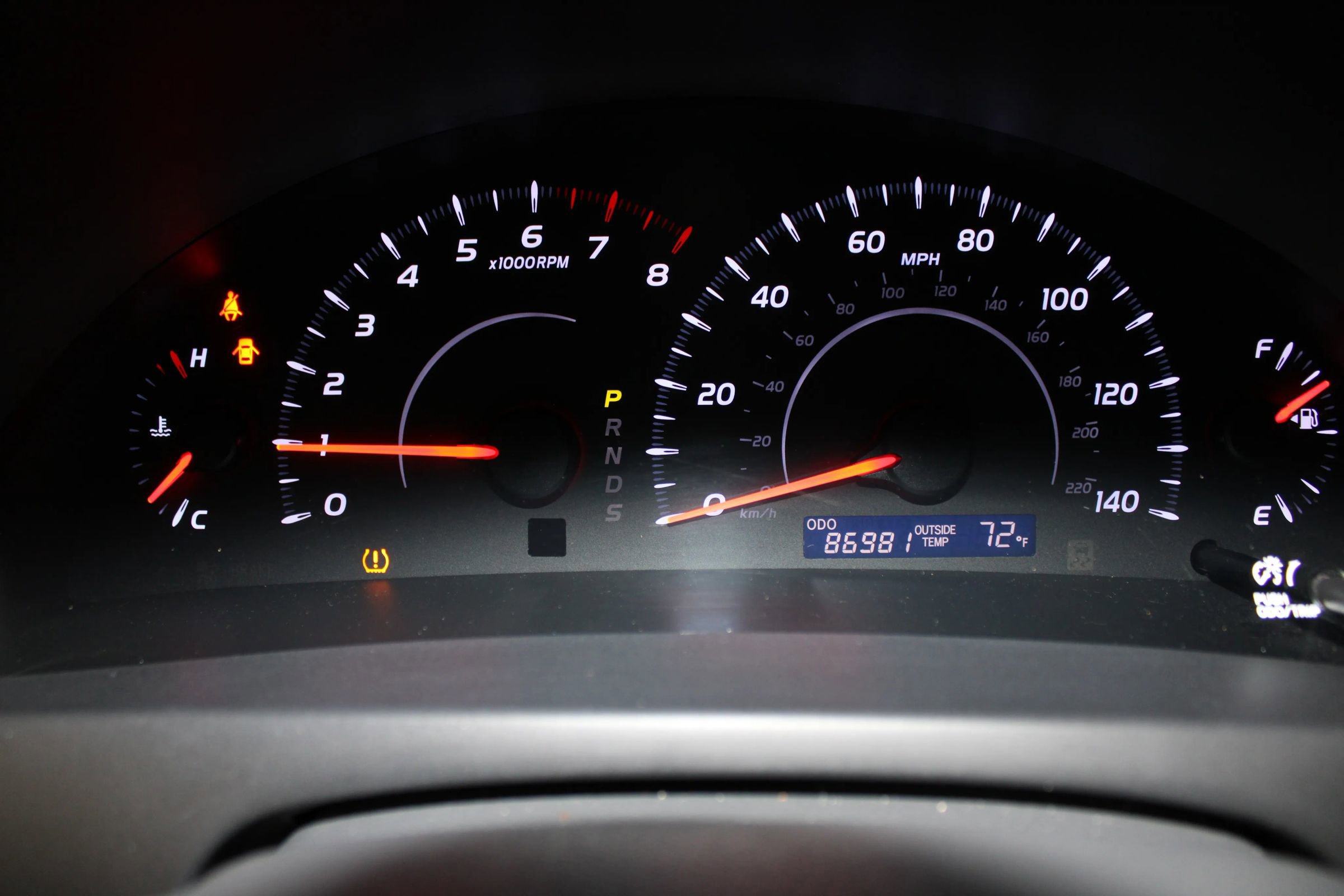 Used 2010 Toyota Camry LE image 11