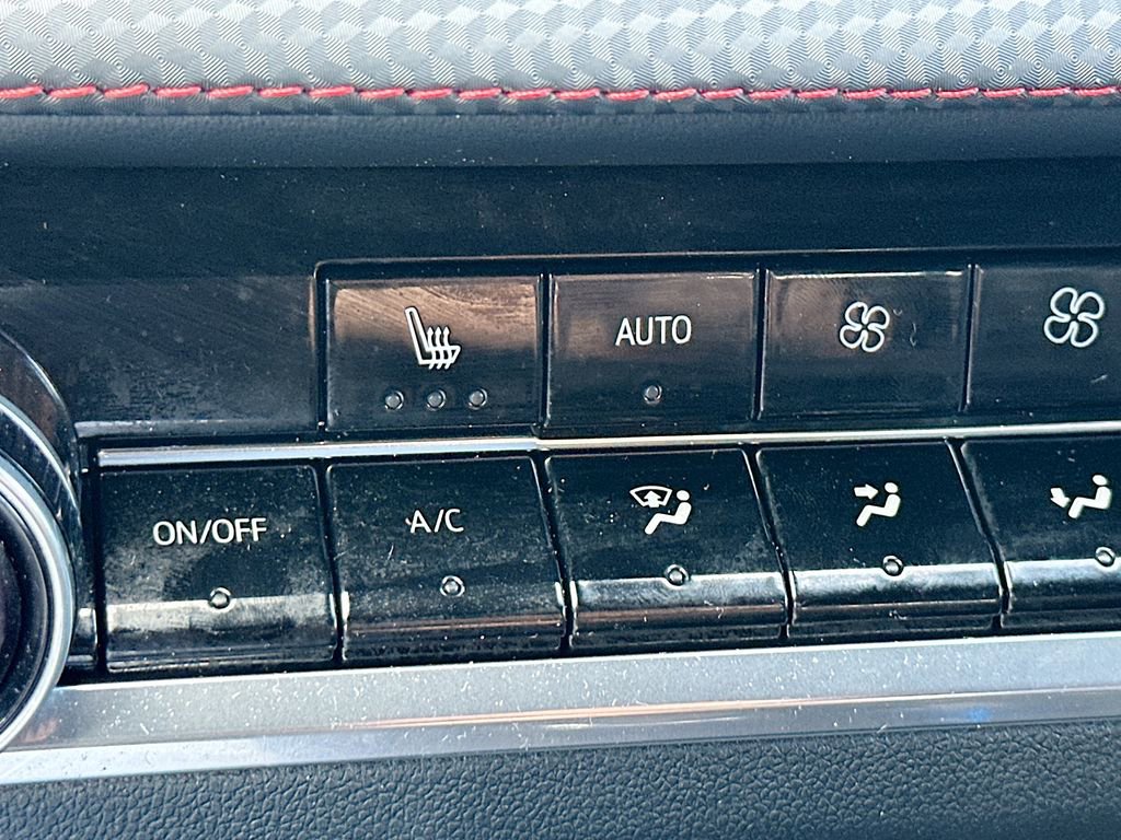 Used 2025 Chevrolet Equinox RS image 21