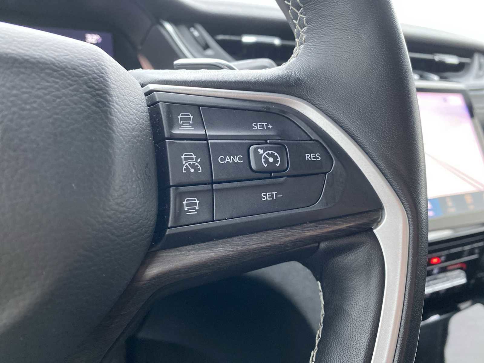 Certified 2022 Jeep Grand Cherokee L Limited image 23