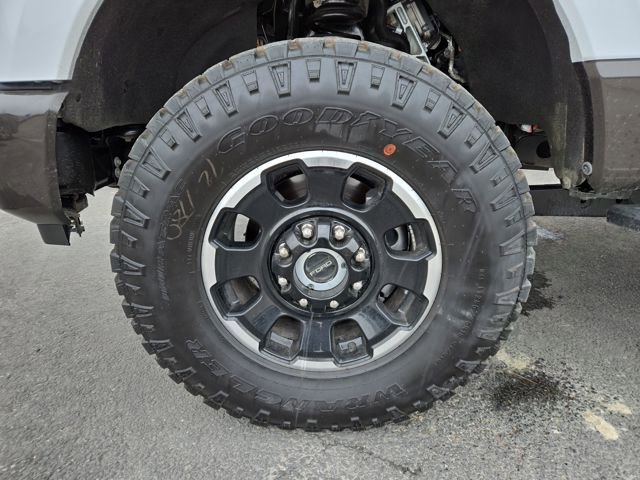 Used 2025 Ford F350 King Ranch w/ Tremor Off-Road Package image 7