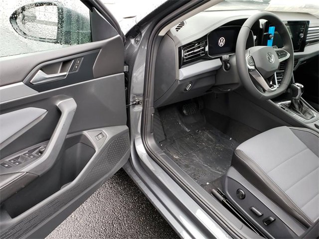 New 2026 Volkswagen Jetta SE image 6