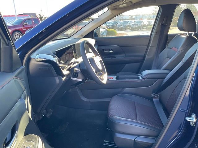 New 2026 Nissan Kicks SR image 12