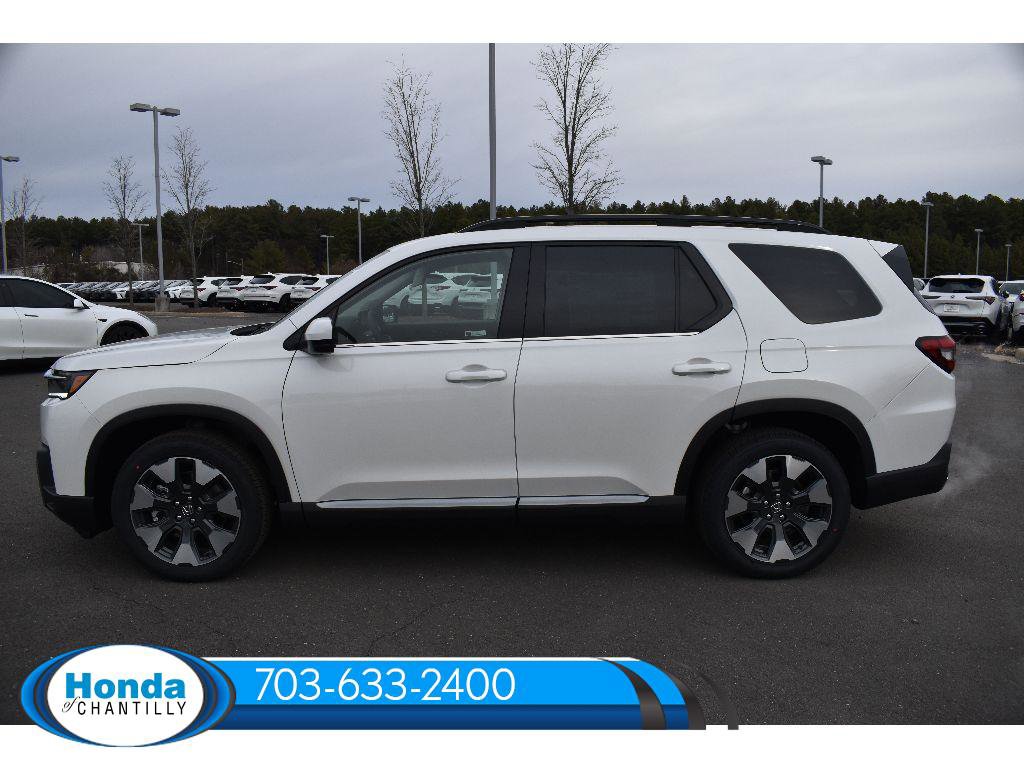 New 2026 Honda Pilot Touring image 4