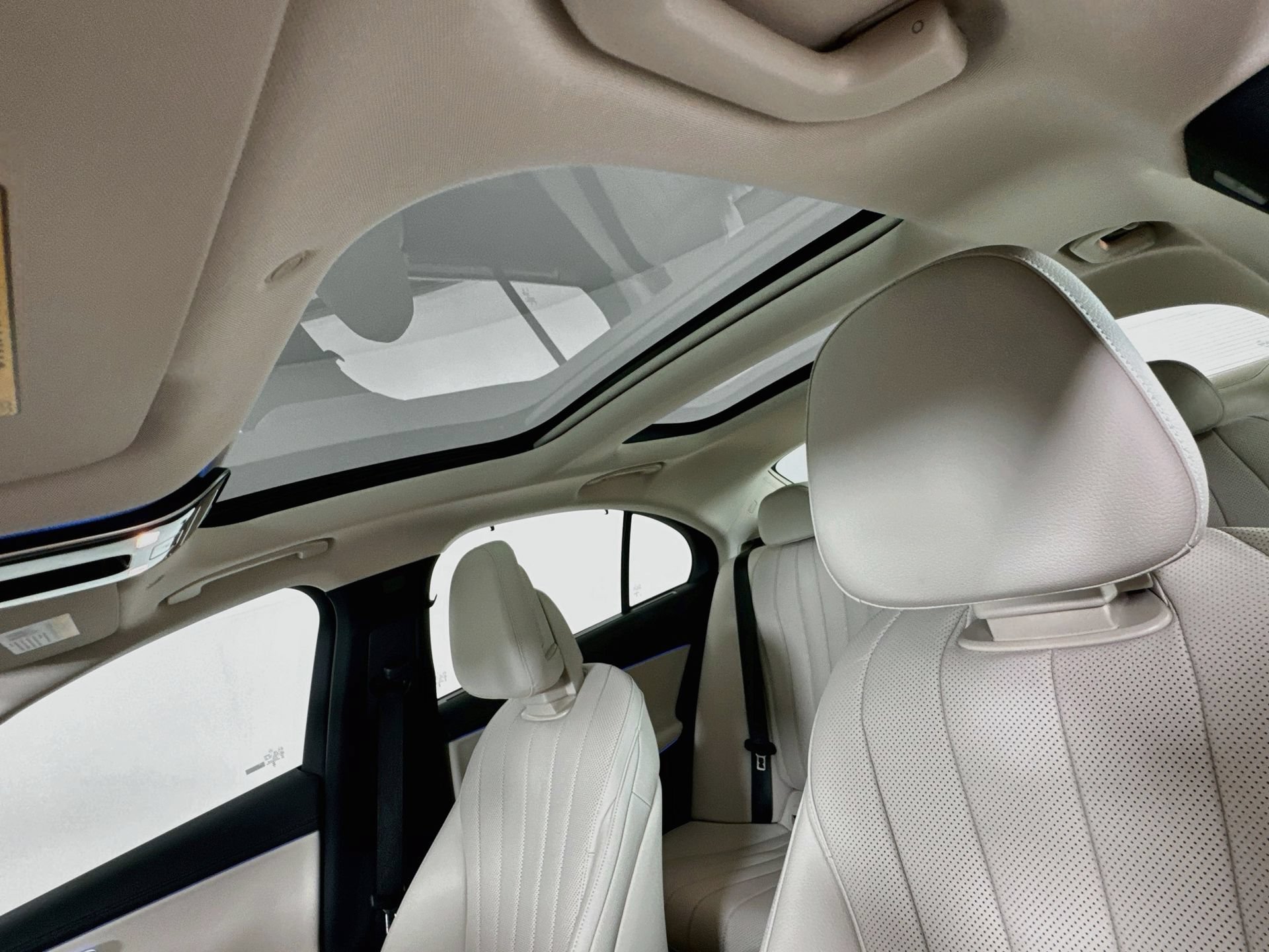 New 2027 Mercedes-Benz E 450 4MATIC Sedan image 24