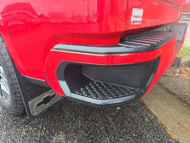 Used 2023 Chevrolet Silverado 1500 RST AWD/4WD image 16