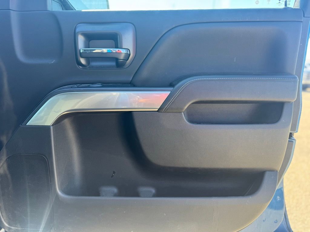 Used 2019 Chevrolet Silverado 1500 LT w/ All Star Edition image 13