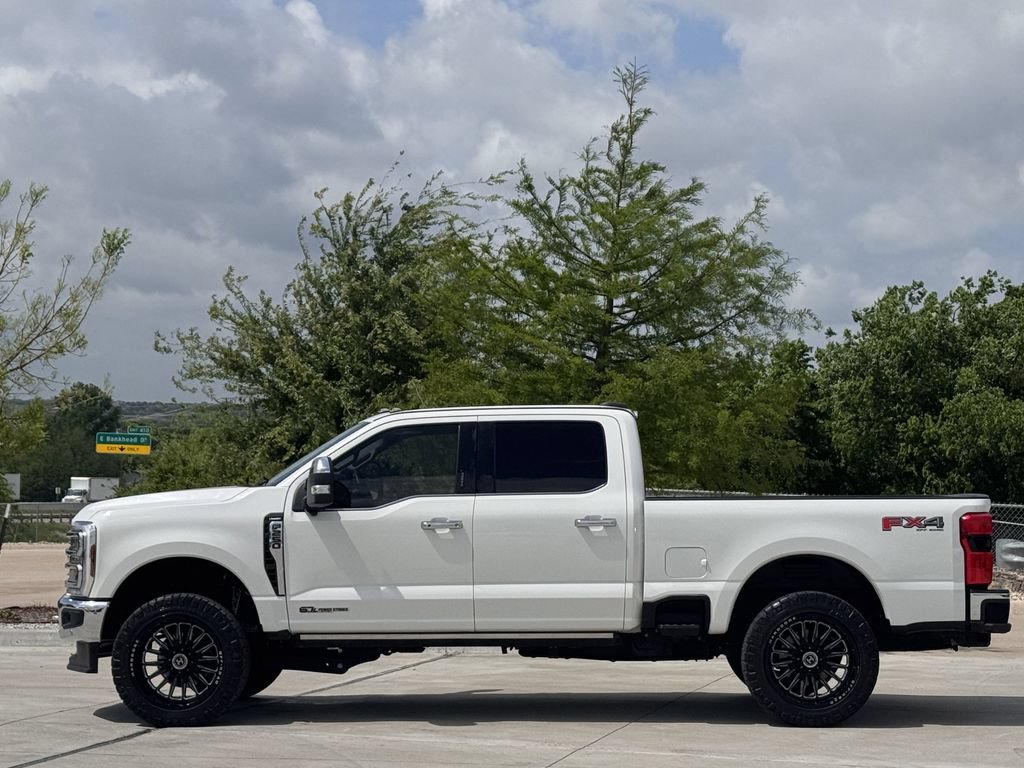 Used 2024 Ford F250 Lariat w/ Lariat Ultimate Package AWD/4WD image 3