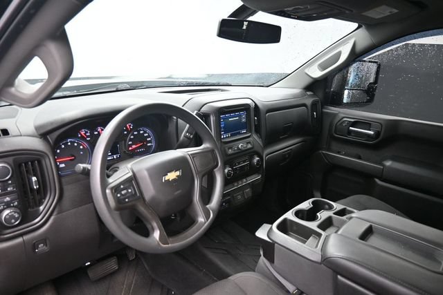 Used 2019 Chevrolet Silverado 1500 Custom w/ Custom Max Trailering Package AWD/4WD image 13
