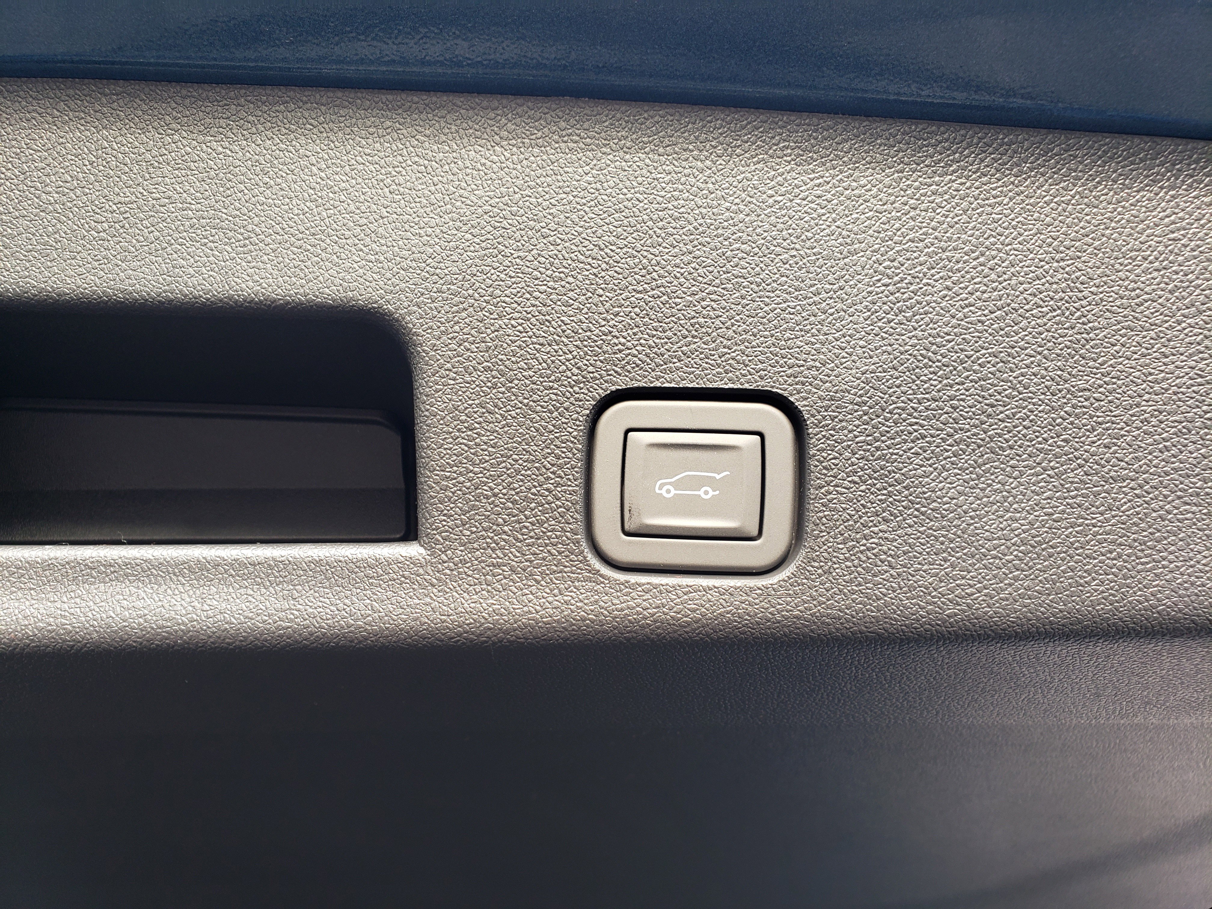 New 2026 Chevrolet Traverse LT w/ Midnight/Sport Edition image 12