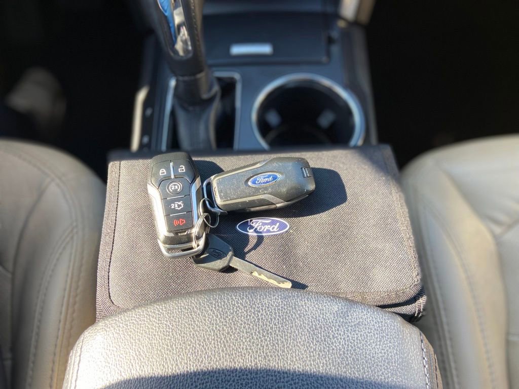 Used 2017 Ford Explorer Limited w/ Class II Trailer Tow Package FWD image 36