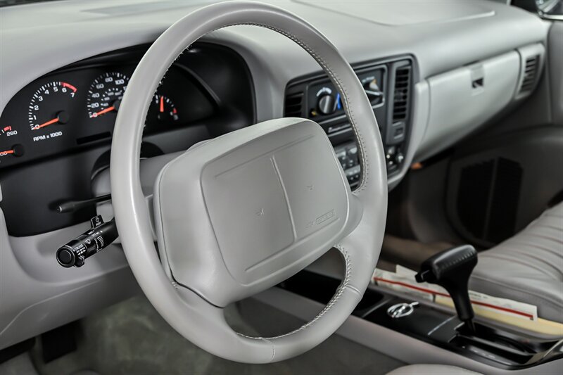Used 1996 Chevrolet Impala SS RWD image 21