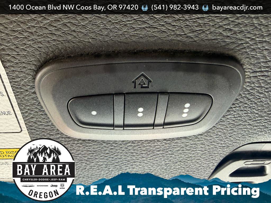Used 2018 Jeep Wrangler Unlimited Rubicon w/ Steel Bumper Group AWD/4WD image 17