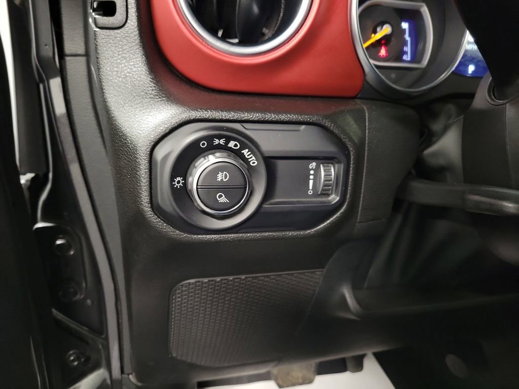 Used 2023 Jeep Gladiator Rubicon w/ Cold Weather Group image 22