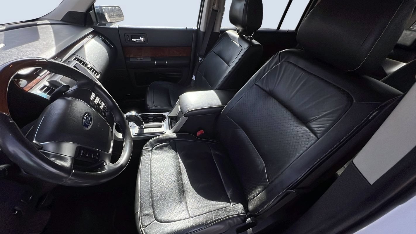 Used 2011 Ford Flex Limited w/ Rapid Spec Order Code AWD/4WD image 12