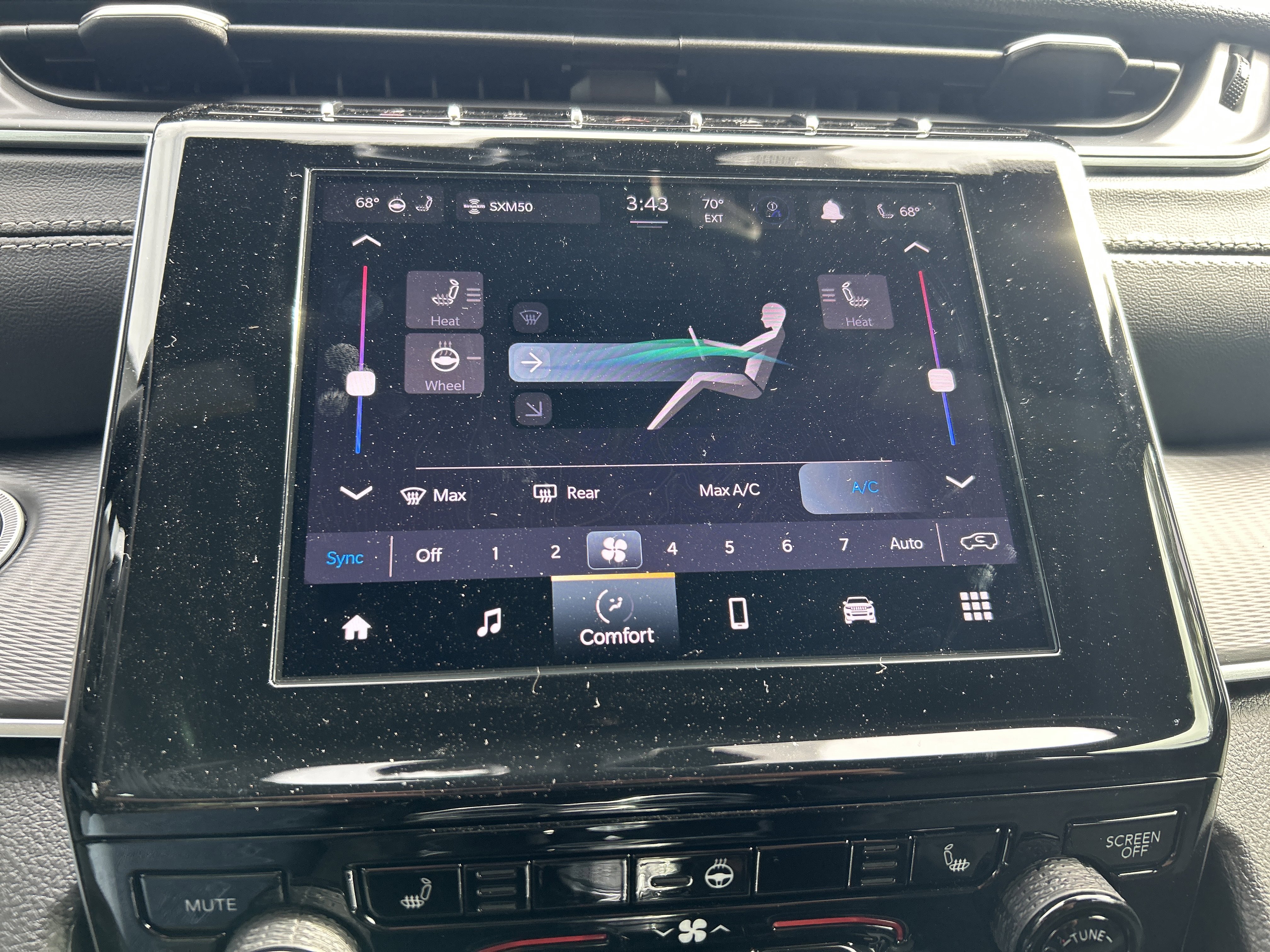 New 2025 Jeep Grand Cherokee Altitude image 50