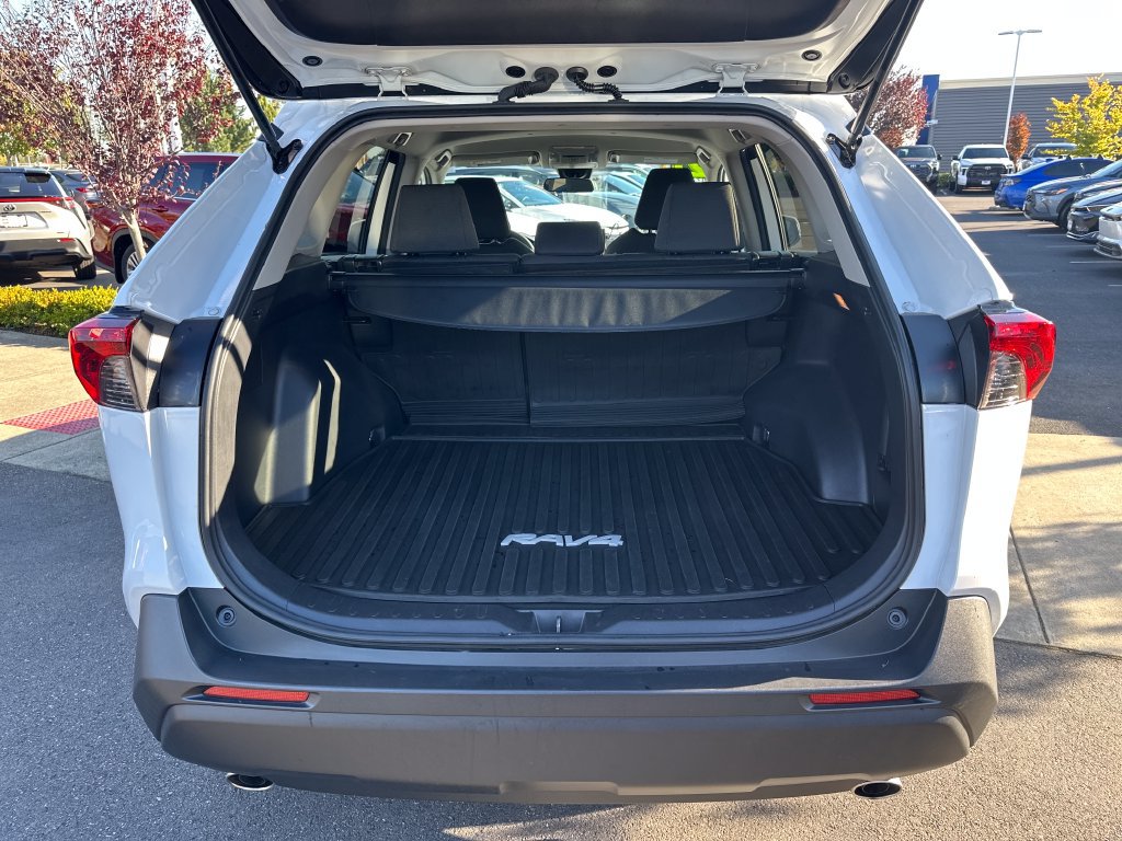 Certified 2021 Toyota RAV4 XLE AWD/4WD image 25