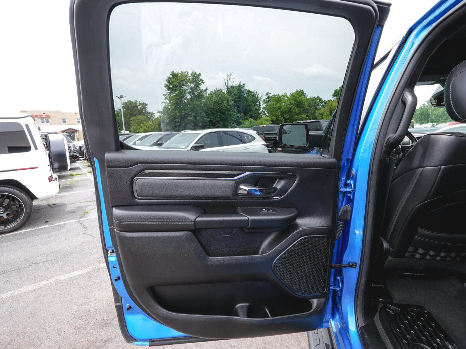 Used 2023 RAM 1500 Big Horn AWD/4WD image 12