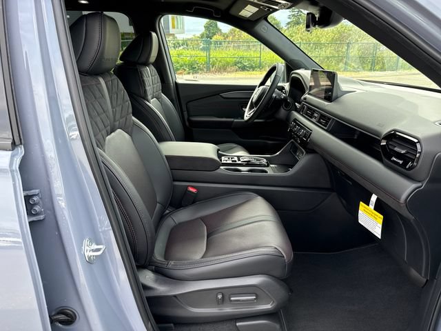 Used 2026 Honda Pilot Black Edition image 10