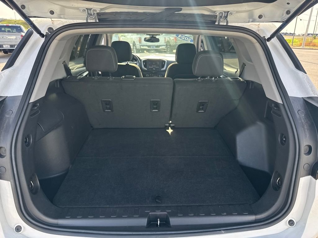 Used 2024 GMC Terrain SLE image 6