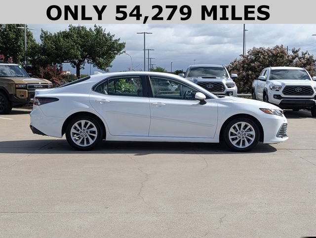 Used 2024 Toyota Camry LE FWD image 4