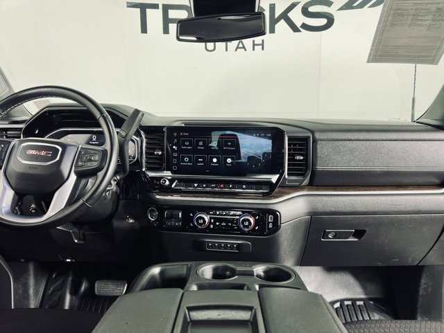 Used 2024 GMC Sierra 3500 SLE image 30