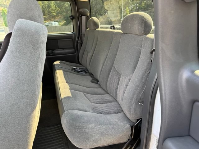 Used 2003 Chevrolet Silverado 2500 LS RWD image 9