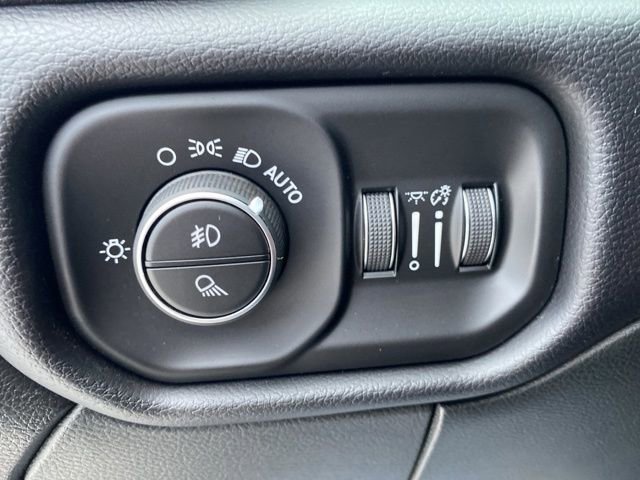 Used 2021 RAM 3500 Laramie image 18