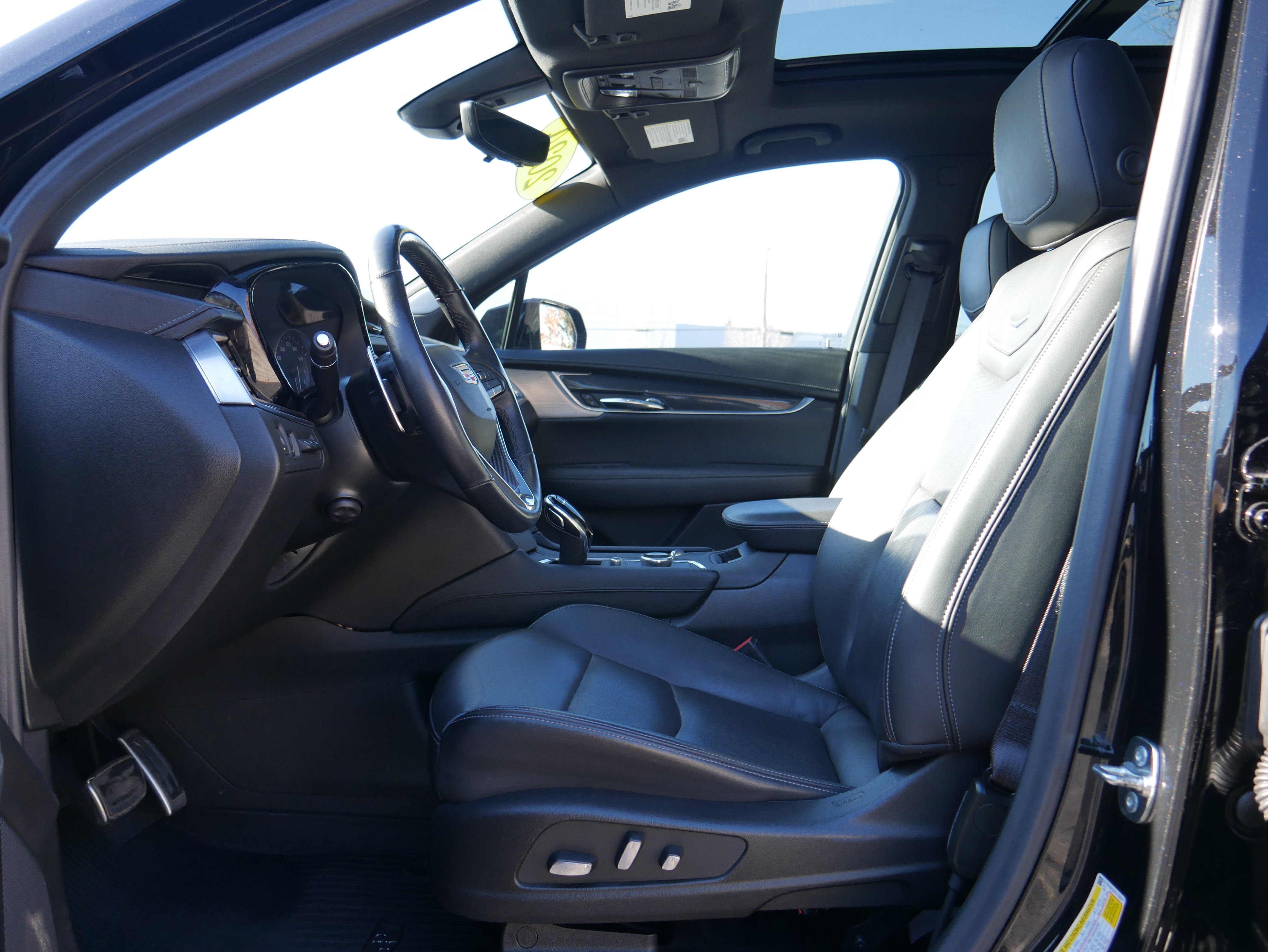 Certified 2024 Cadillac XT6 Sport w/ Technology Package image 13
