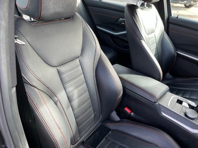 Used 2020 BMW 330i xDrive Sedan w/ Premium Package image 25