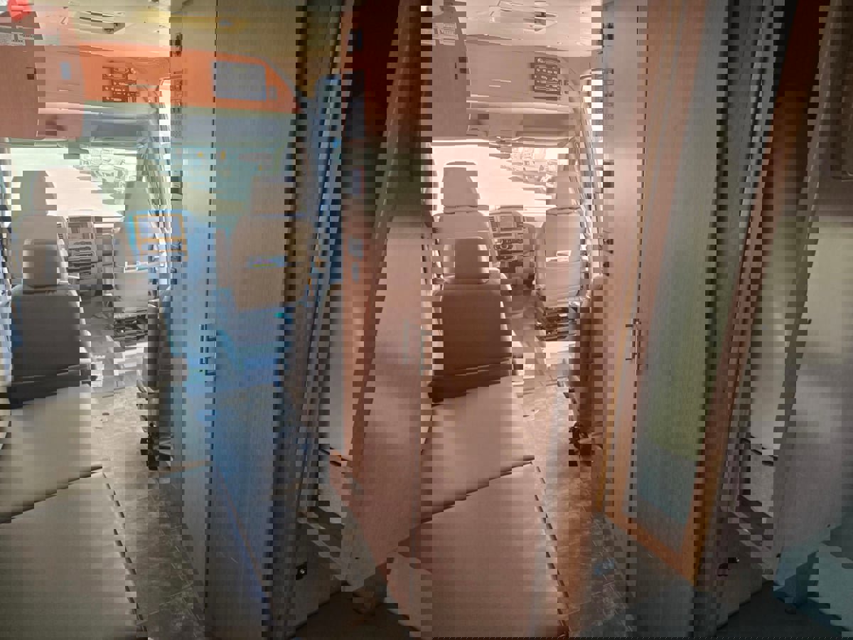 Used 2011 Mercedes-Benz Sprinter 3500 image 15