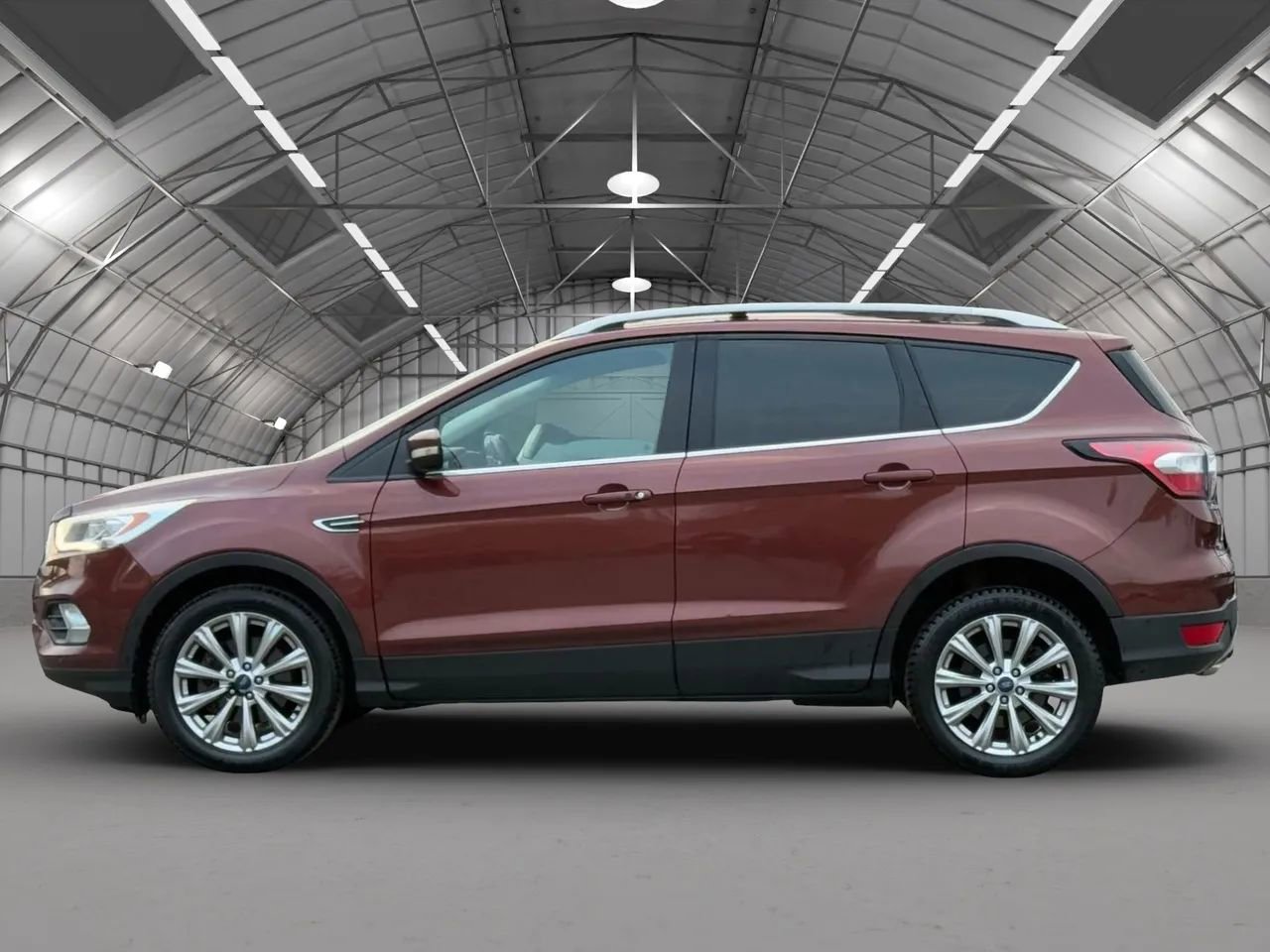 Used 2018 Ford Escape Titanium image 4