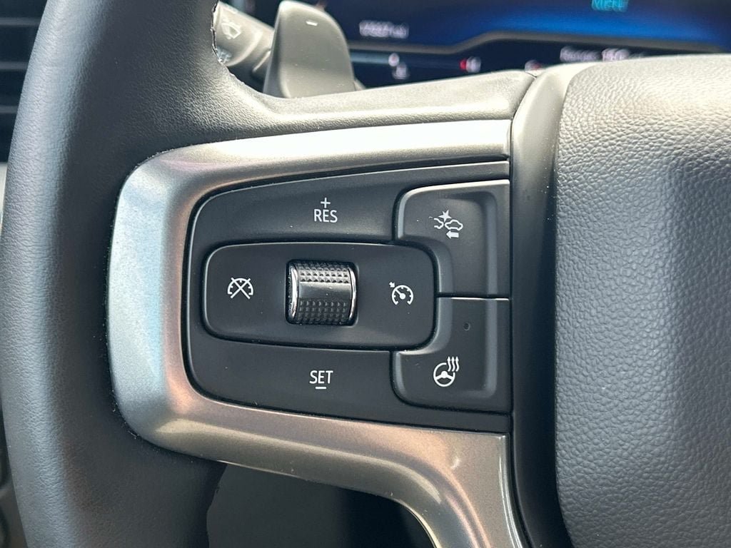 Used 2024 Chevrolet Silverado 1500 LT AWD/4WD image 24