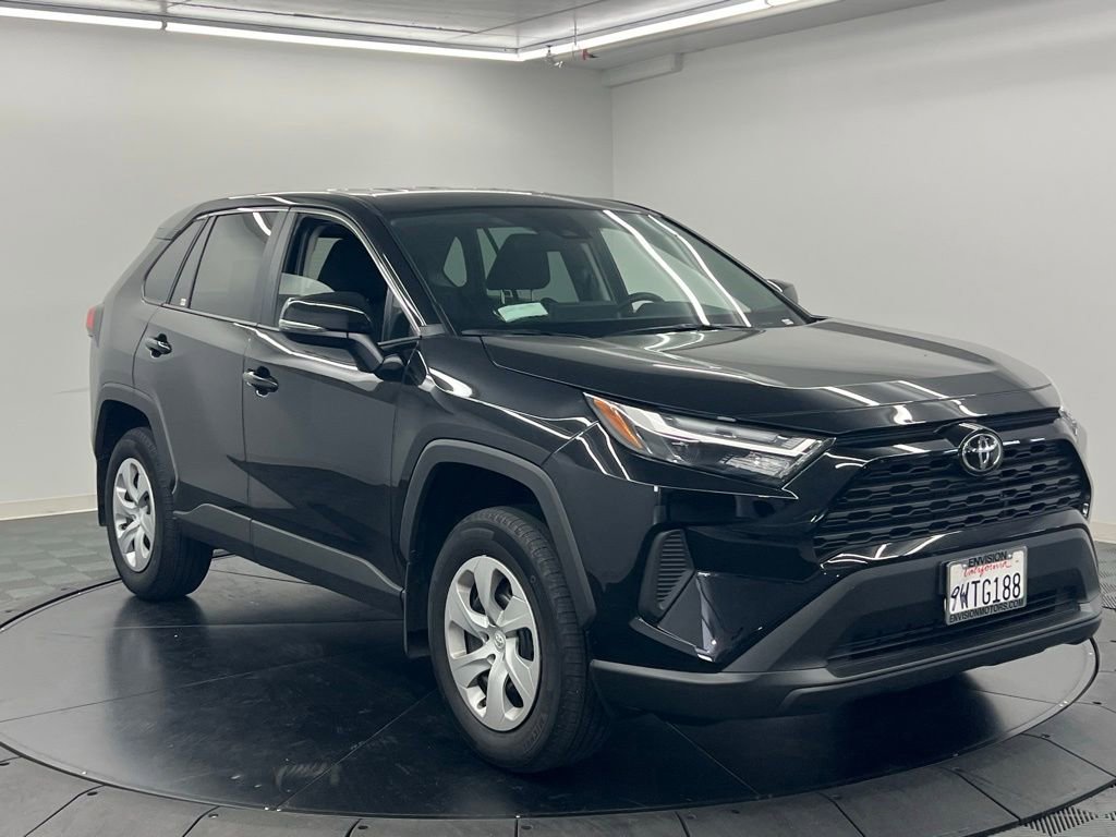 Certified 2025 Toyota RAV4 LE FWD video 3
