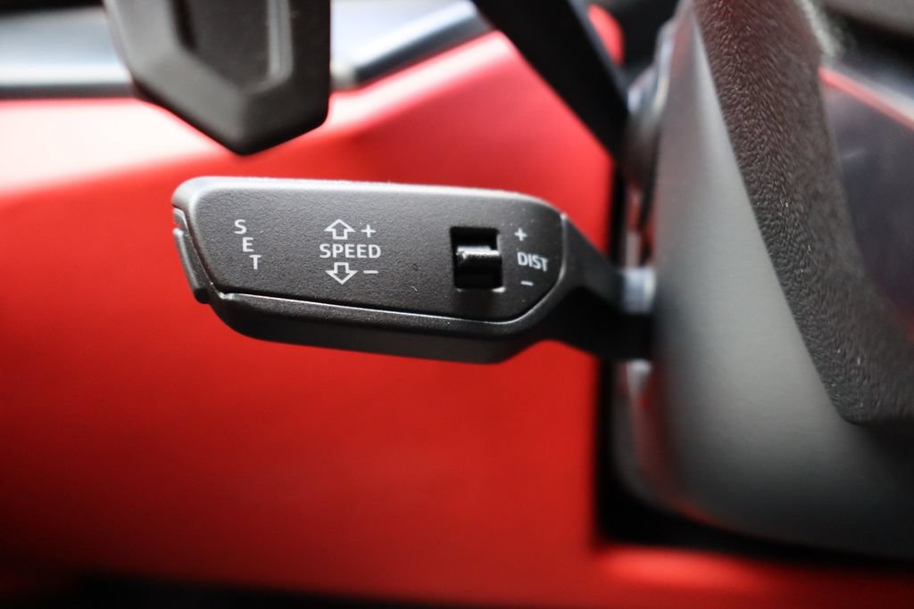 Used 2024 Lamborghini Urus S AWD/4WD image 9