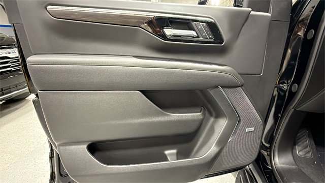 New 2026 Chevrolet Suburban Premier w/ Sun And Tow Package image 10