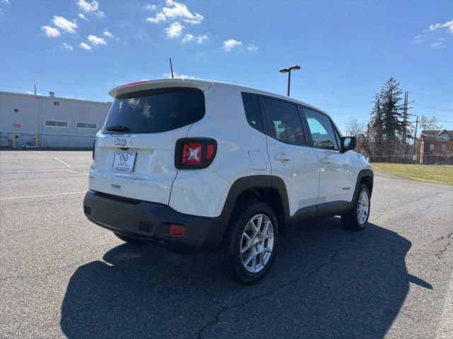 Used 2023 Jeep Renegade Latitude image 9
