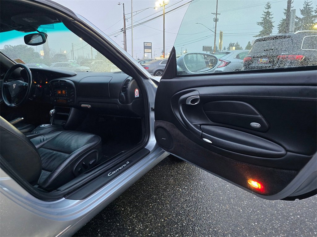Used 2002 Porsche 911 Carrera image 10