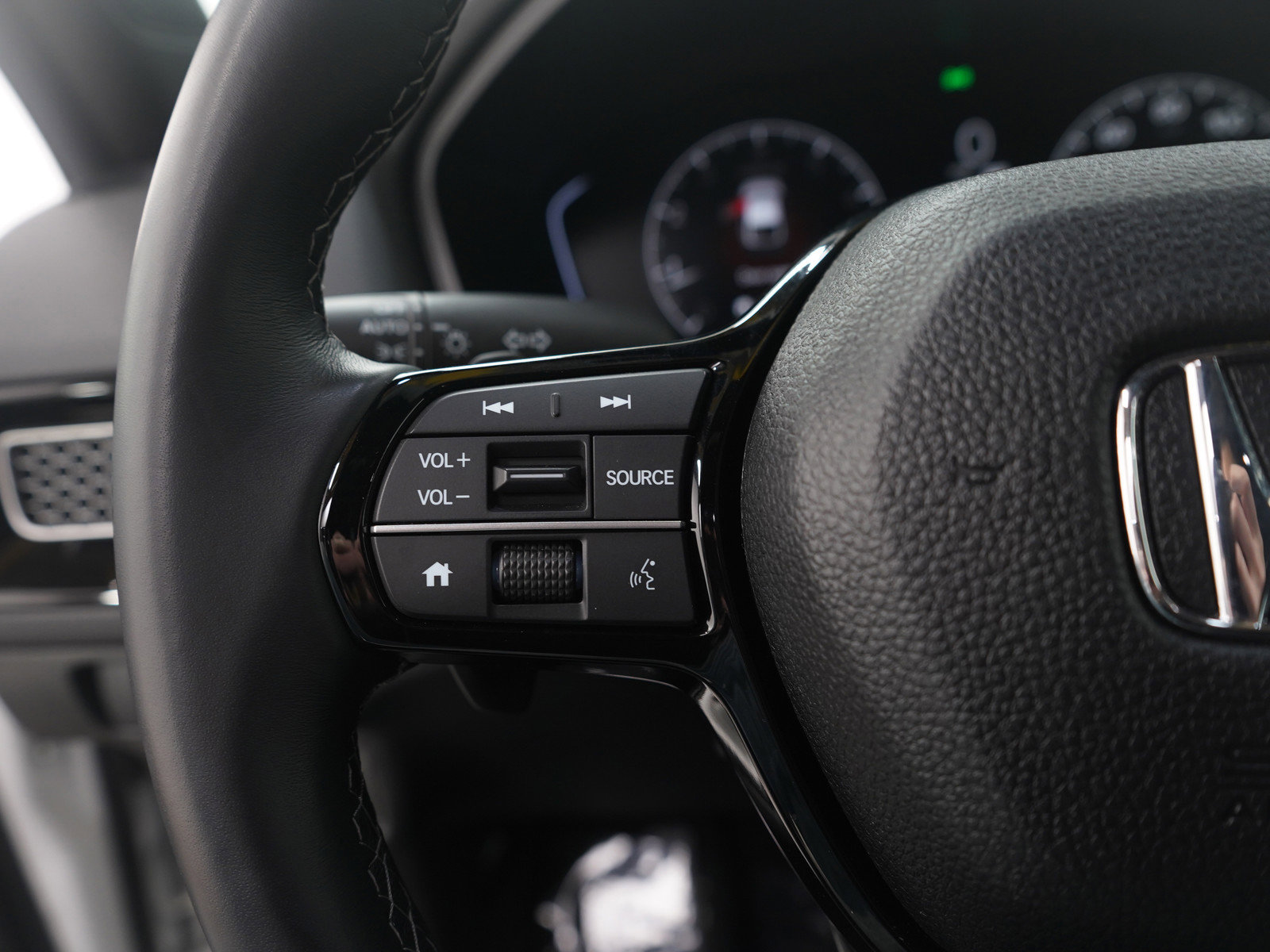 Used 2025 Honda Civic Sport image 24